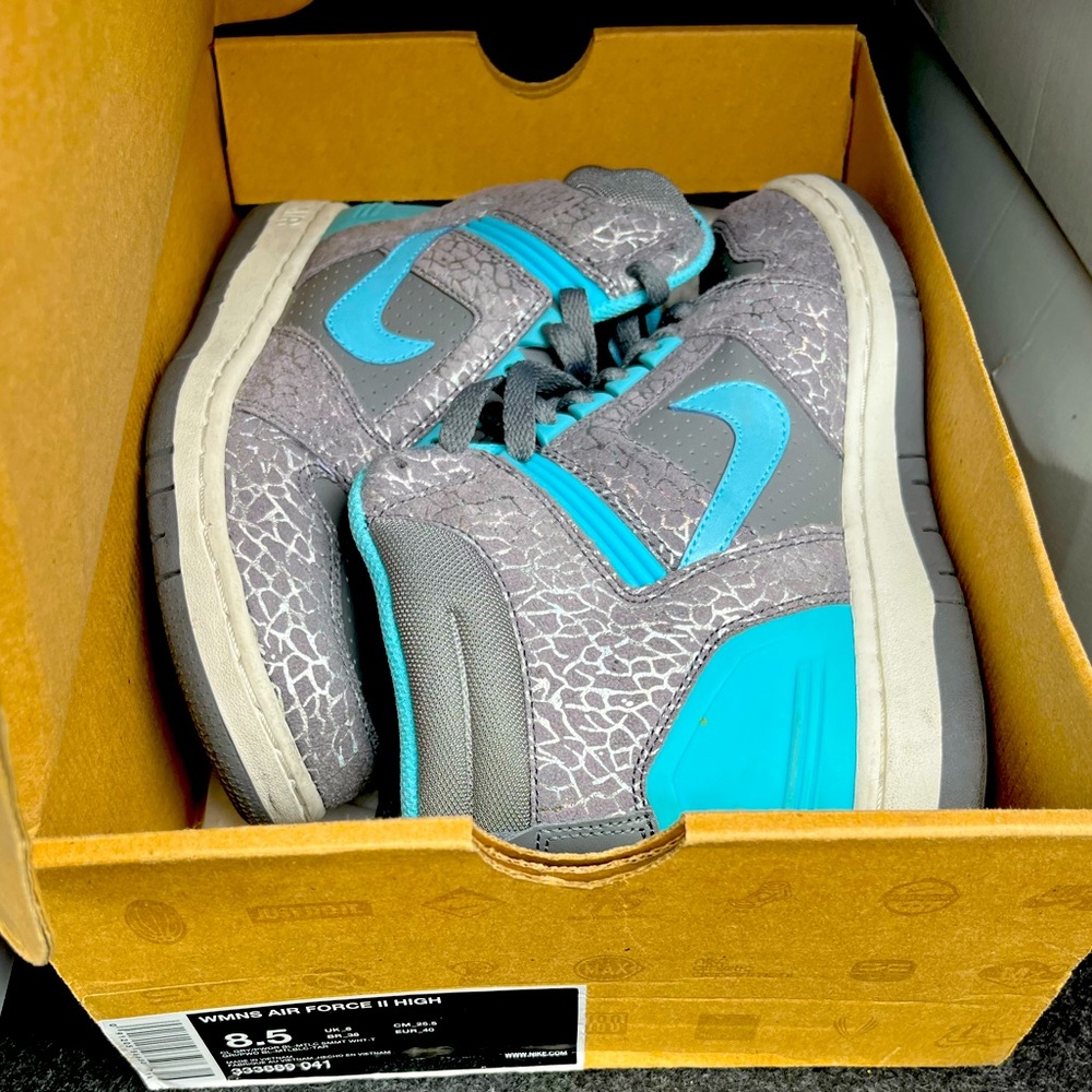Sneaker